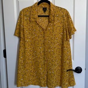 Worthington Flutter Blouse